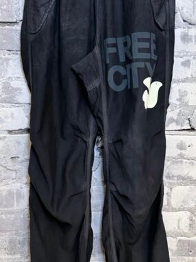 FLAP SNAP satin blend free city pant